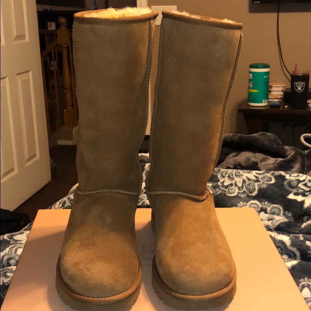 UGG classic Tall